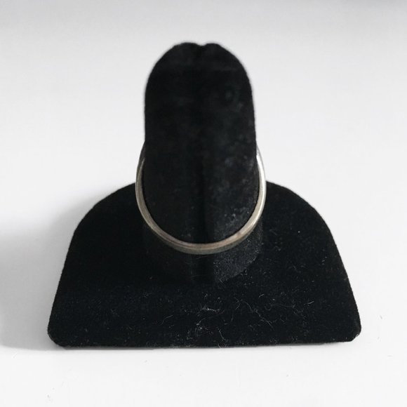 Silver and Black Fashion Statement Ring - Picture 4 of 4